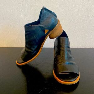 Sofft Women’s Leather Carleigh Size 8